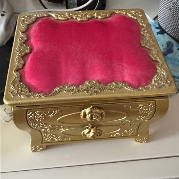 Betsey Johnson Silver Watch with Pink Details - Picture 4 of 6